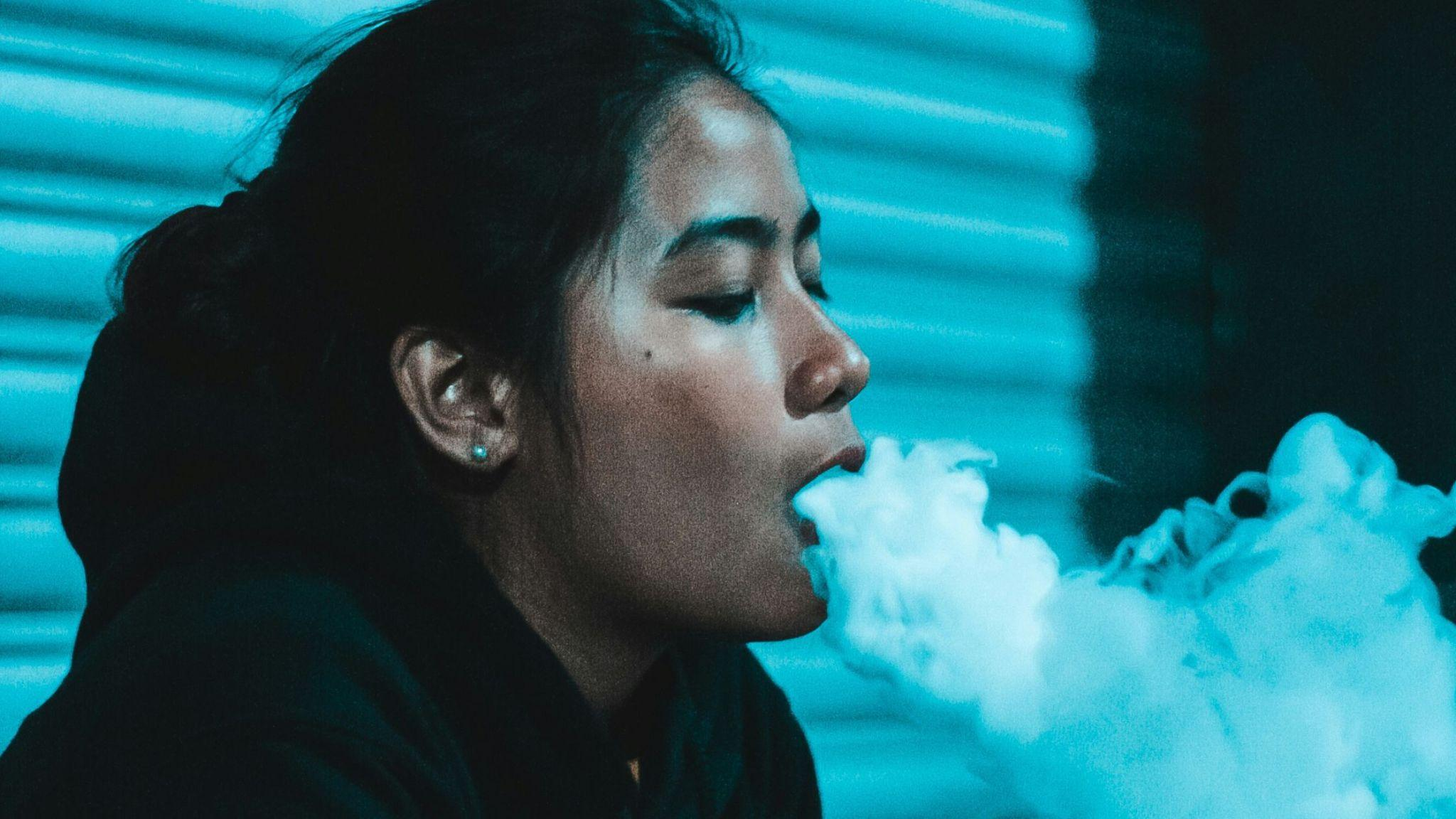 Open system vape devices